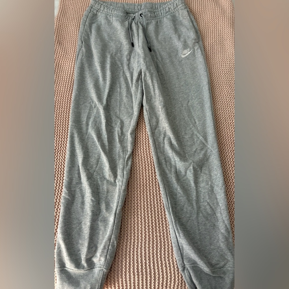 Nike Heather Gray Joggers